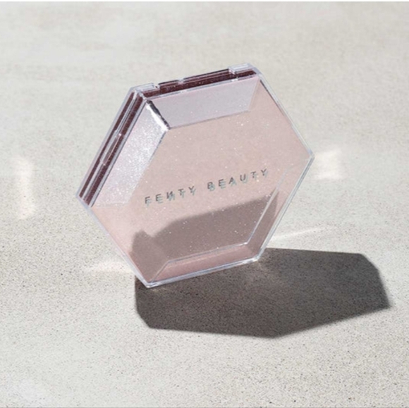FENTY BEAUTY Diamond Bomb All-Over Diamond Veil "How many Carats?" NIB - Picture 6 of 7